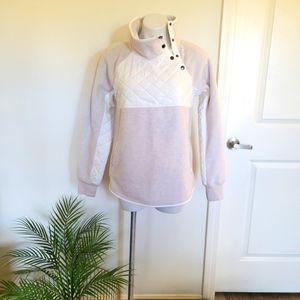 ABERCROMBIE woman's sweater size small NWT